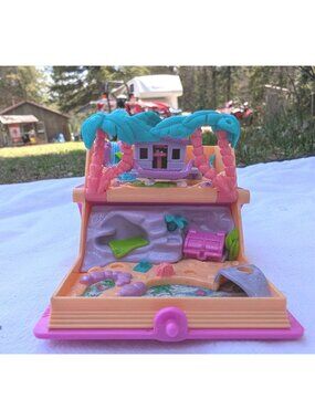 Polly Pocket Enchanted Storybook Glitter Island Compact Only - No Figures